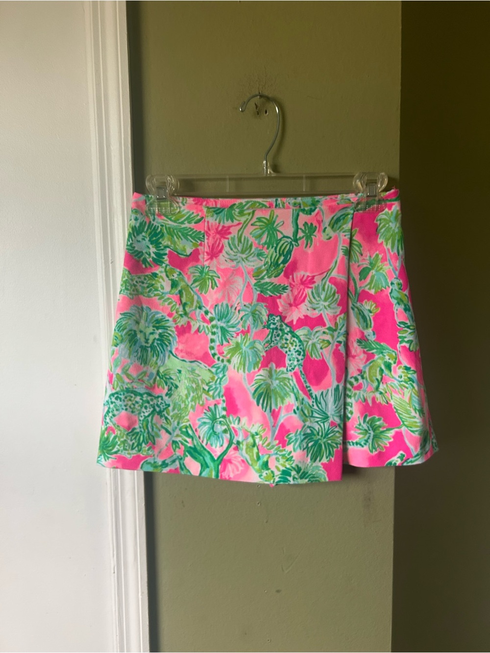 Lilly Pulitzer Hot Pink Coral and Green Tropical Print Skort Sz 00
